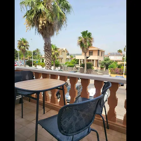 La Breeze Apartment